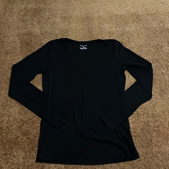 Black T - Picture 1 of 2